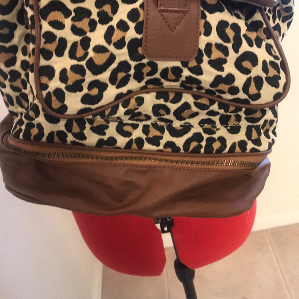 Leopard 🐆 canvas backpack - Picture 4 of 6